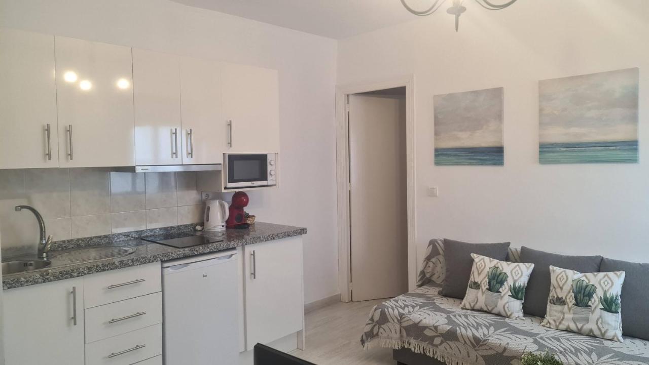 Apartamentos El Barrio Nerja Kültér fotó
