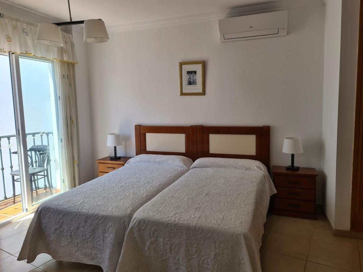 Apartamentos El Barrio Nerja Kültér fotó