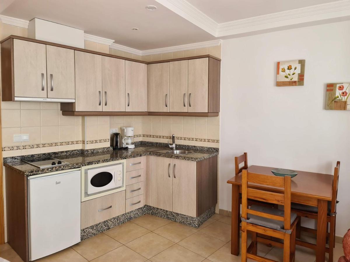 Apartamentos El Barrio Nerja Kültér fotó